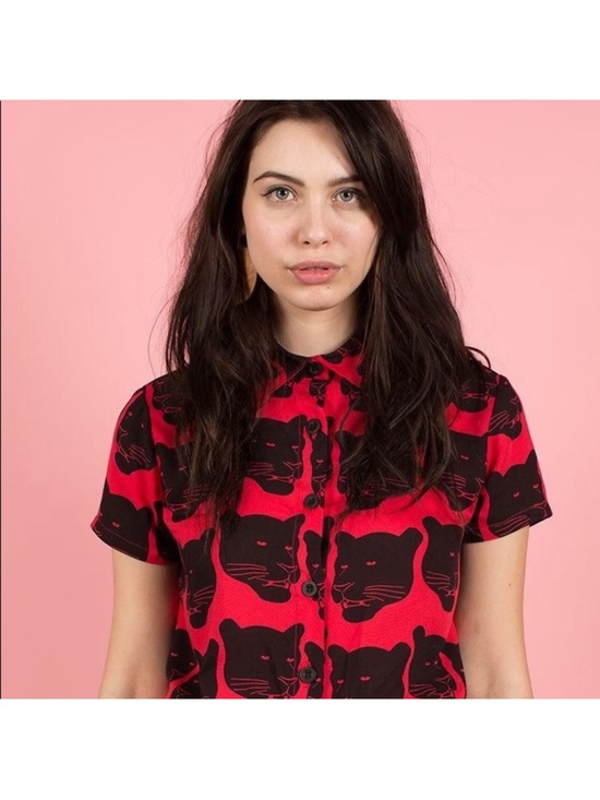 Nooworks Tops - Nooworks Joyce Panther Rayon Button Down Red Black XL EUC